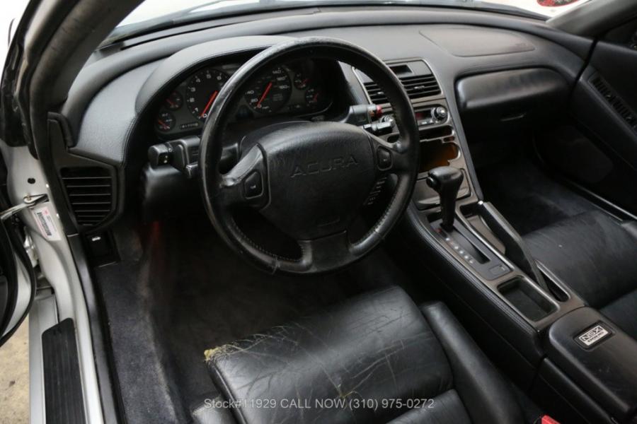 Торпедо Acura NSX 1993 года  (фото 12 из 37)